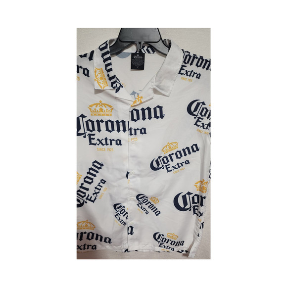 Corona short sleeve button up shirt size medium - Picture 3 of 7
